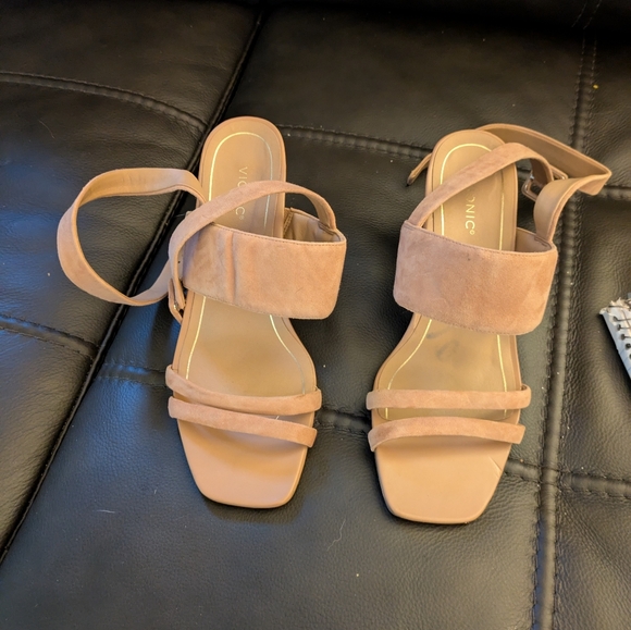 Women's Tan Sandals - Picture 1 of 8